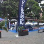 Nautica y Deportes expone algunos barcos en la Plaza del Príncipe